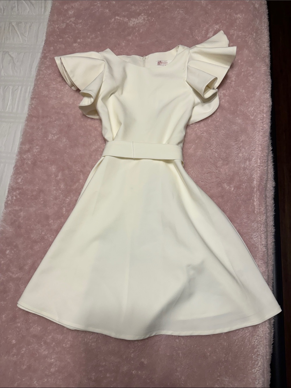 NWT girls go girls dress size 8, Cream Ruffle Sleeve Fit-and-Flare Dress